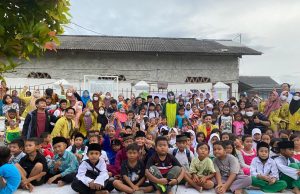 Gelar Trauma Healing, DEMA IAIB Berkolaborasi dengan Fino Badut dan TBM Jawara