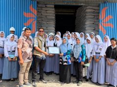 Puluhan pelajar SMK N Metro, eduwisata di Bulog
